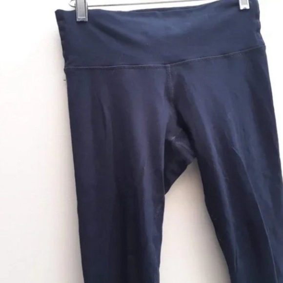 Aritzia The Group Babaton black leggings - Picture 4 of 6